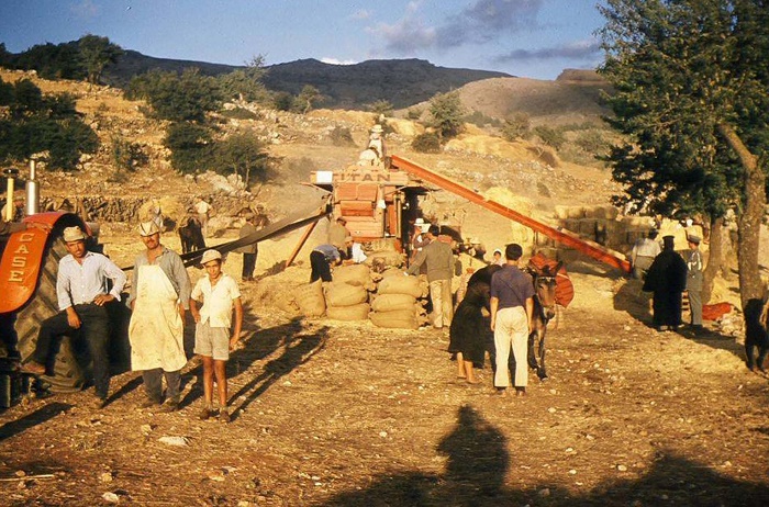 Οι ξεχασμένες πατόζες ξυπνούν τις μνήμες μιας άλλης εποχής (Βίντεο)