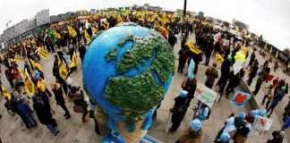 Ο επικεφαλής της Αμερικανικής Υπηρεσίας Προστασίας του Περιβάλλοντος θέλει η Ουάσινγκτον να αποσυρθεί από τη Συμφωνία του Παρισιού για το Κλίμα