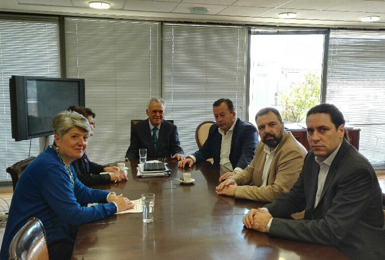 v-kokkalis-se-exodikastiki-rythmisi-kai-ta-kokkina-agrotika-daneia-me-engyisi-tou-ellinikou-dimosiou-83381