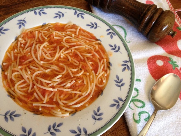 Στης Κυρά Σαρακοστής το τραπέζι