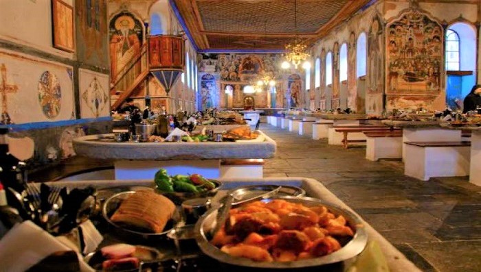 Στης Κυρά Σαρακοστής το τραπέζι