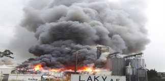 Στις φλόγες το εργοστάσιο της αλλαντοβιομηχανίας ΒΙΚΗ
