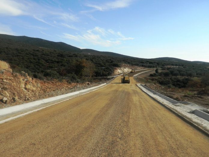 Ξεπερνά τα 2 εκατ. ευρώ ο προϋπολογισμός των έργων αγροτικής οδοποιίας στο Δήμο Ζίτσας Ξεπερνά τα 2 εκατ. ευρώ ο προϋπολογισμός των έργων αγροτικής οδοποιίας στο Δήμο Ζίτσας