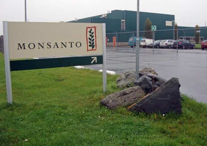 ΠΟΥ ΣΚΑΛΩΣΕ το ντηλ μεταξύ Monsanto και John Deere για τη γεωργία ακριβείας