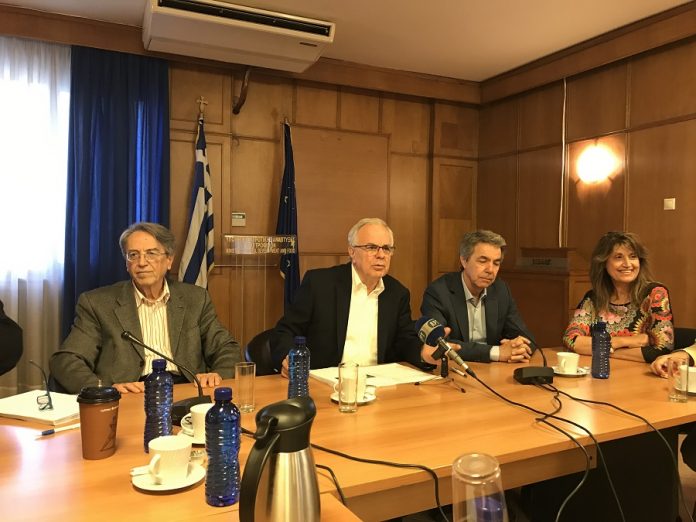 Μέσα από τις συνέργειες το μέλλον των αρωματικών φυτών στην Ελλάδα. Πρώτος στόχος τα 80.000 στρ. Μέσα από τις συνέργειες το μέλλον των αρωματικών φυτών στην Ελλάδα. Πρώτος στόχος τα 80.000 στρ.