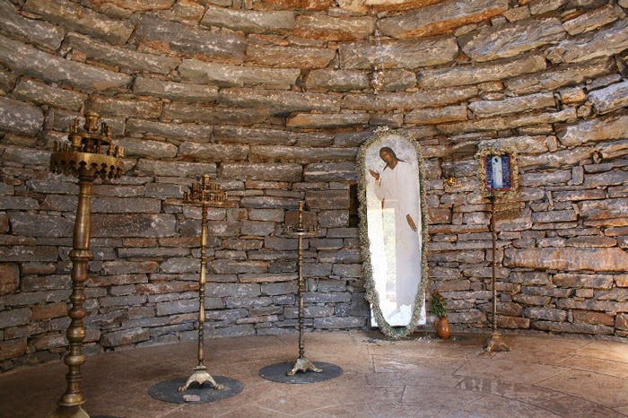 Mitato-Agios-Yakinthos