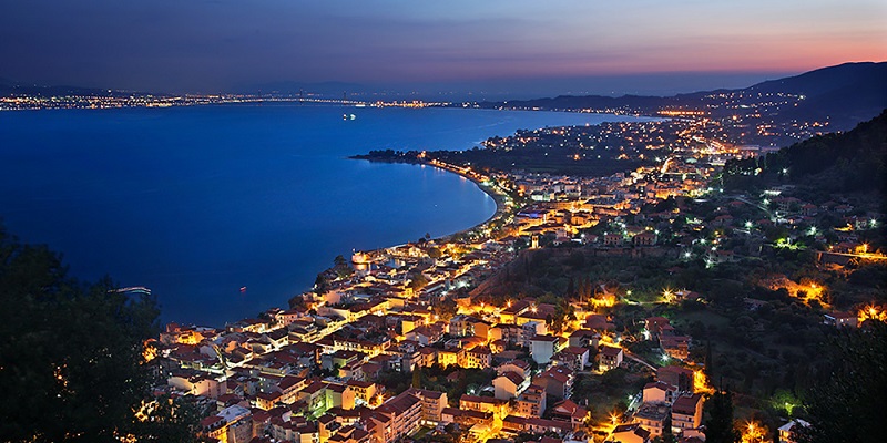 Εκατοντάδες χορευτές στο Φεστιβάλ Παραδοσιακών χορών στη Ναύπακτο