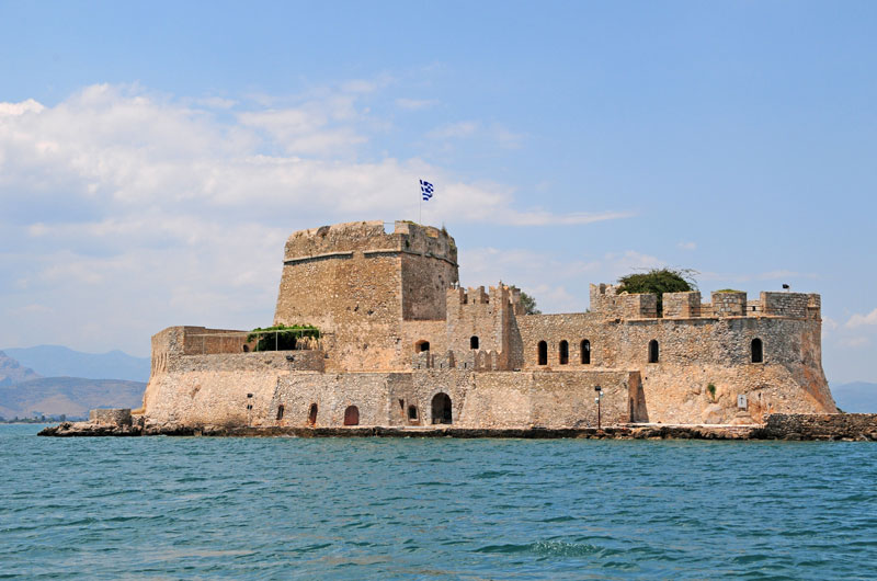 apofasi-vomva-gia-idioktitria-aibnb-sto-nafplio-88380