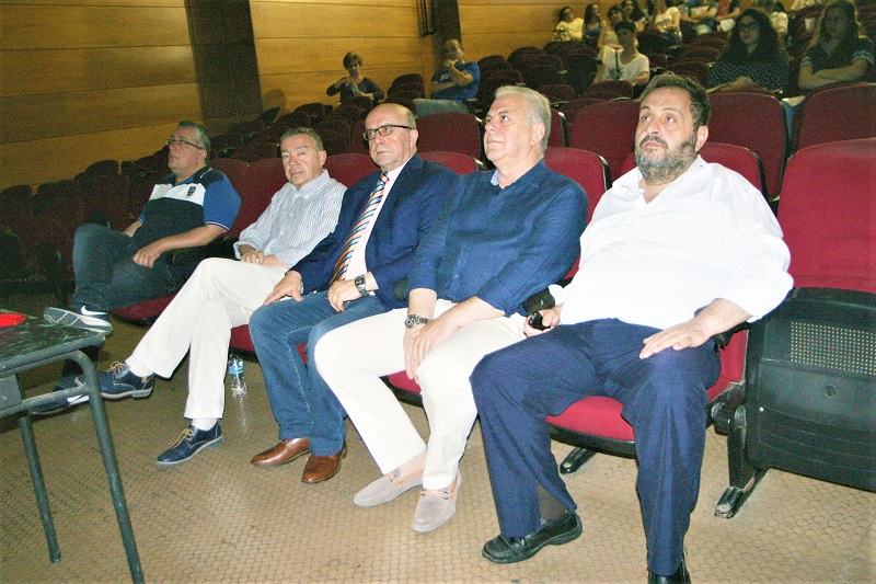 "Τι περήφανος να είμαι ως έλληνας όταν εισάγουμε 4 δισ. τρόφιμα" δήλωσε ο πρόεδρος του ΤΕΙ Θεσσαλίας