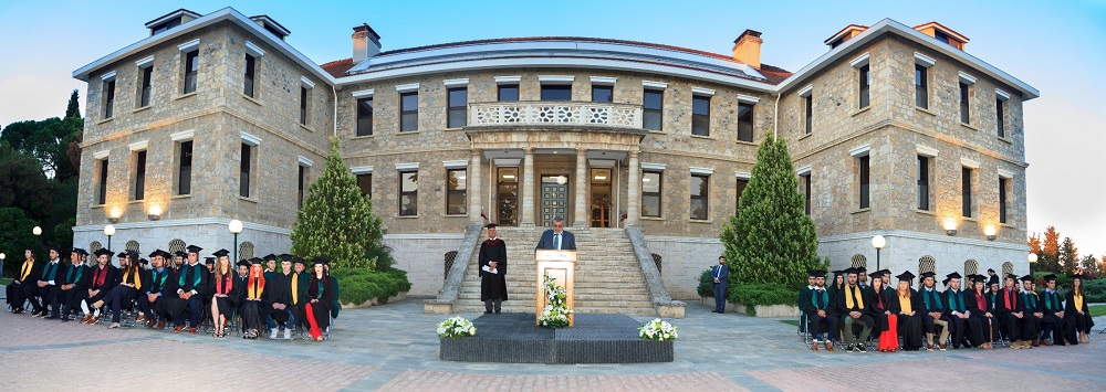 teleti-apofoitisis-ton-spoudaston-tou-perrotis-college-88787
