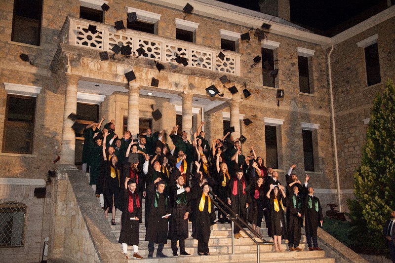 Τελετή αποφοίτησης των σπουδαστών του Perrotis College