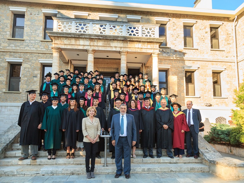 Τελετή αποφοίτησης των σπουδαστών του Perrotis College