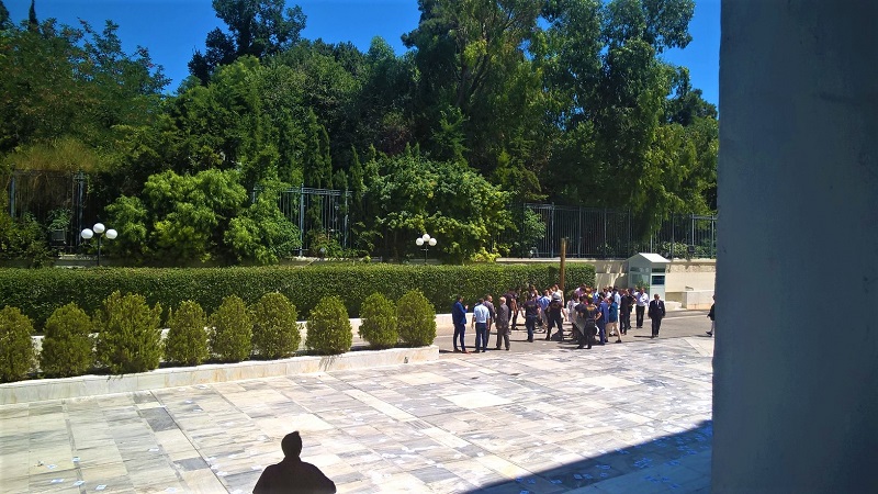 sto-proavlio-tis-voulis-bikan-30-meli-tou-rouvikona-gia-tin-irianna-93686