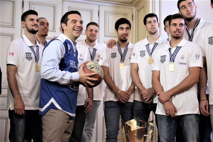 oloklirothike synantisi prothypourgou ethniki omada basket Ολοκληρώθηκε η συνάντηση του πρωθυπουργού με την Εθνική Ομάδα Νέων