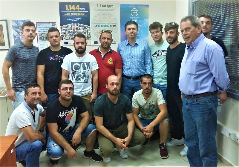 sto-plevro-ton-neon-agroton-o-antiperifereiarchis-thanasis-paidis-92982