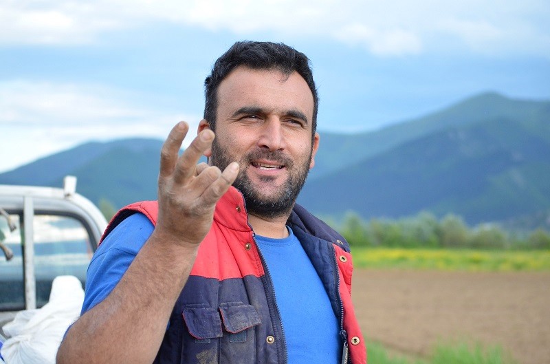 Ποτίζουν διαρκώς για να αντιμετωπίσουν την λειψυδρία στο Νευροκόπι