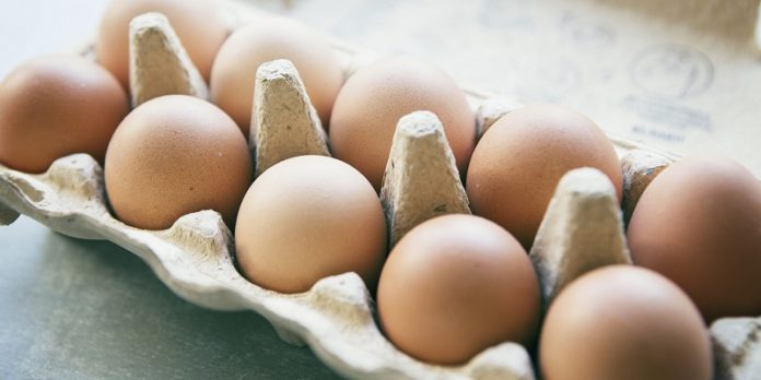 Στο ναδίρ οι τιμές των αβγών λόγω της αύξησης παραγωγής στις ΗΠΑ