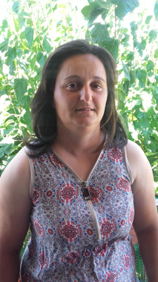 Διονυσία Χαραλαμποπούλου, νέα αγρότισσα Διονυσία Χαραλαμποπούλου, νέα αγρότισσα