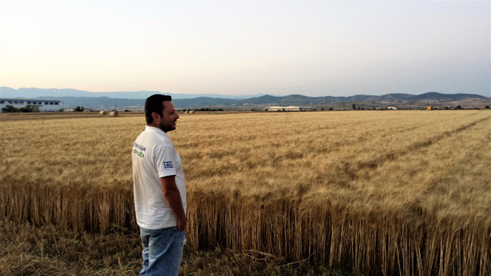 Χρήστος Γκότσικας, νέος αγρότης απο το Κιλκίς Χρήστος Γκότσικας, νέος αγρότης απο το Κιλκίς