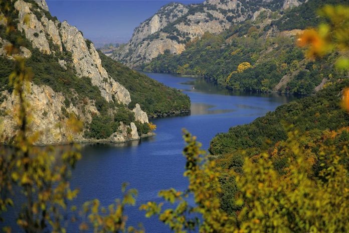 Στρατηγικός σχεδιασμός για την τοπική ανάπτυξη της Ημαθίας από την ΑΝ.ΗΜΑ. Στρατηγικός σχεδιασμός για την τοπική ανάπτυξη της Ημαθίας από την ΑΝ.ΗΜΑ.