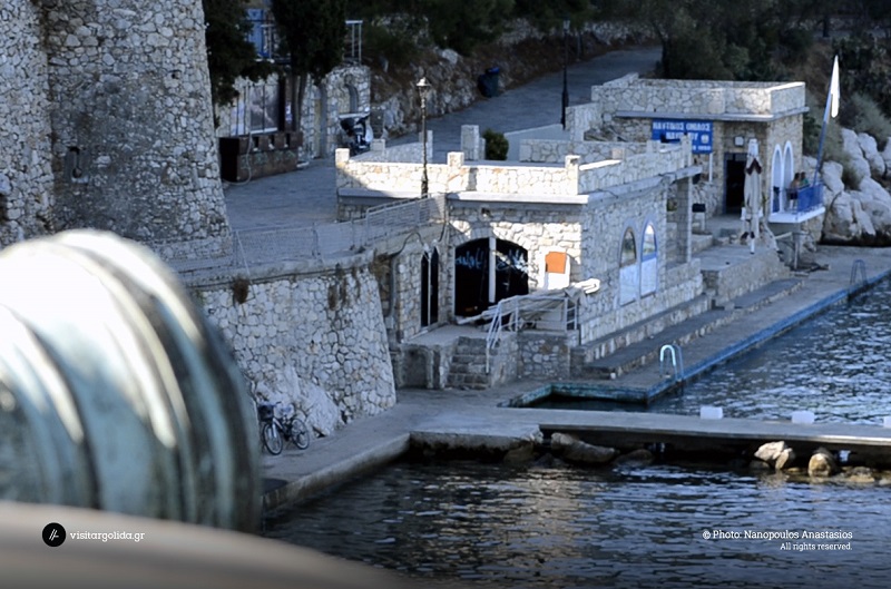 Στα κανόνια της Αργοναυπλίας, Ναύπλιο