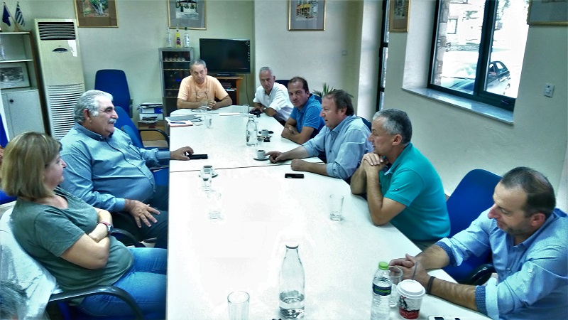 ton-agrotiko-oinopoiitiko-synetairismo-tyrnavou-episkefthike-o-n-papadopoulos-97896