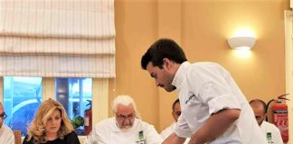 Ένας 20χρονος, νικητής του διαγωνισμού για τον καλύτερο νέο σεφ του Νοτίου Αιγαίου