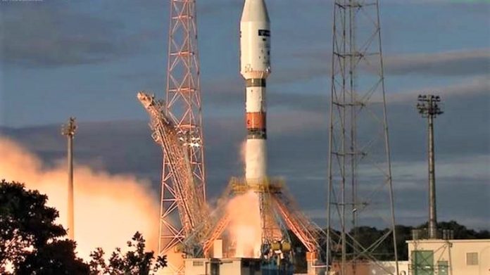 Εκτοξεύθηκε ο ευρωπαϊκός δορυφόρος Sentinel-5P που θα παρακολουθεί την ατμόσφαιρα και τη ρύπανση