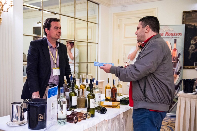 Τα κρασιά του Αιγαίου στην κούπα της Αθήνας