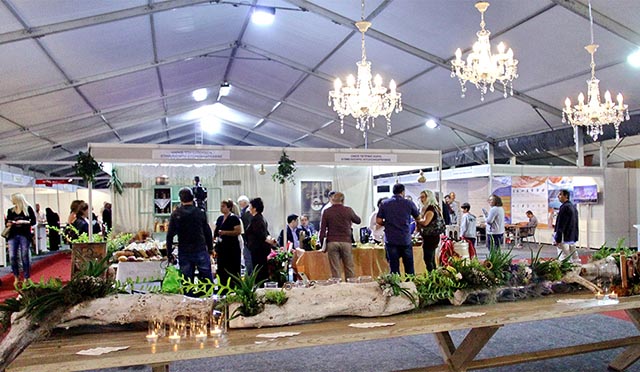 NOSTOS 2017 και ΣΑΜΙΩΤΙΚΟ ΚΡΑΣΙ στη Ναύπακτο