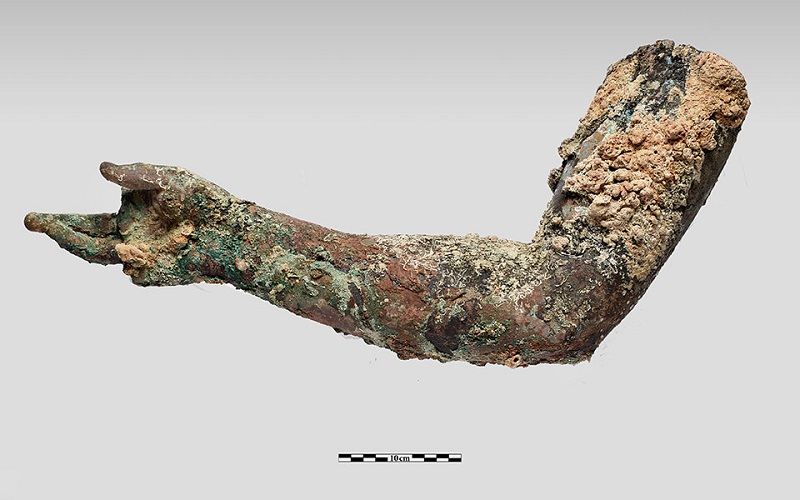 Σημαντικά ευρήματα ανελκύστηκαν κατά τη φετινή υποβρύχια ανασκαφή στο Ναυάγιο των Αντικυθήρων