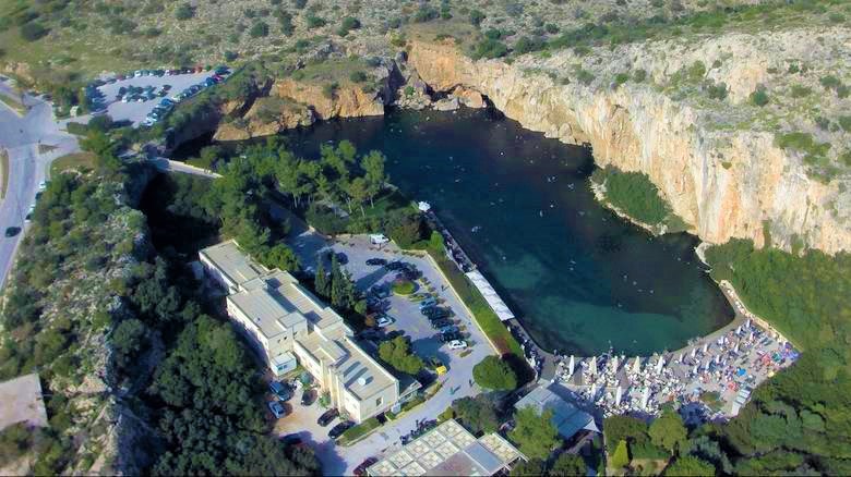anoigei-o-dromos-gia-tin-adeiodotisi-leitourgias-ton-iamatikon-kentron-symfona-me-ton-tzialla-104278