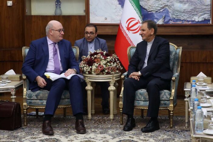 episkepsi-chogkan-sto-iran-simantikes-prooptikes-gia-tis-exagoges-tou-evropaikou-kreatos-105446