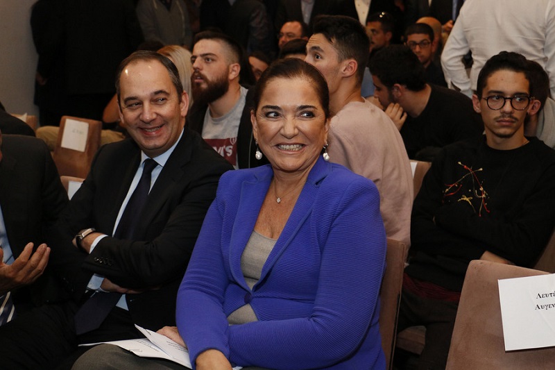 Μείωση ΦΠΑ και φορολογίας για μικρομεσαίους προτείνει ο Μητσοτάκης από την Κρήτη (Φωτό)