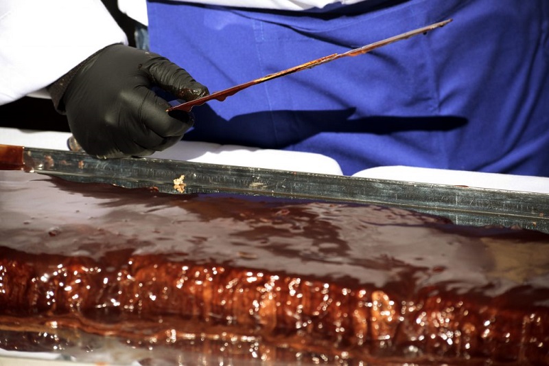 Νουγκατίνα σοκολάτα 100,20 μέτρων, έδωσε το πιο …γλυκό ρεκόρ Γκίνες στην Καρδίτσα