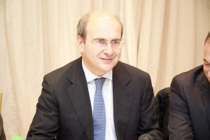 Ο Κωστής Χατζηδάκης Πλήθος κόσμου στο Ζάππειο για την 1η ελληνική ολοκληρωμένη έκδοση ελαιοκομίας (Βίντεο)