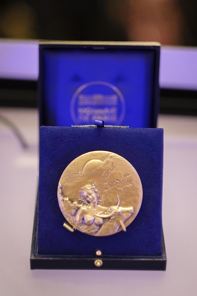 Βραβεύτηκε για το πολιτικό του σθένος ο Τσίπρας (εικόνες – video)