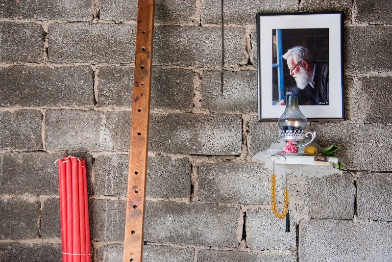 Μέσα σε ένα παλιό κηροποιείο της Τήνου (Φωτό)