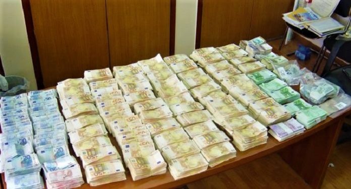 proin dikastikos ekryve spiti 2.000.000 euro eklepsan