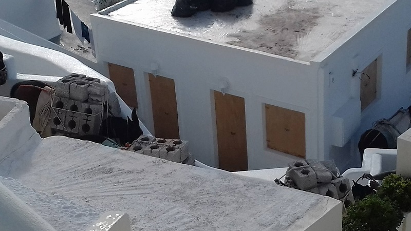 Να πώς ζουν άλογα, γαϊδούρια και μουλάρια στην Ελλάδα (Φωτό)