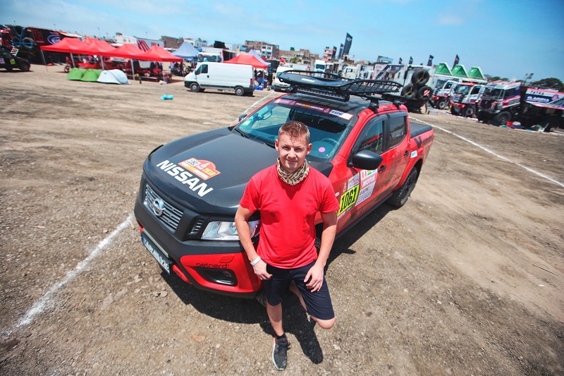 Το  Nissan NAVARA στο Ράλι Ντακάρ 