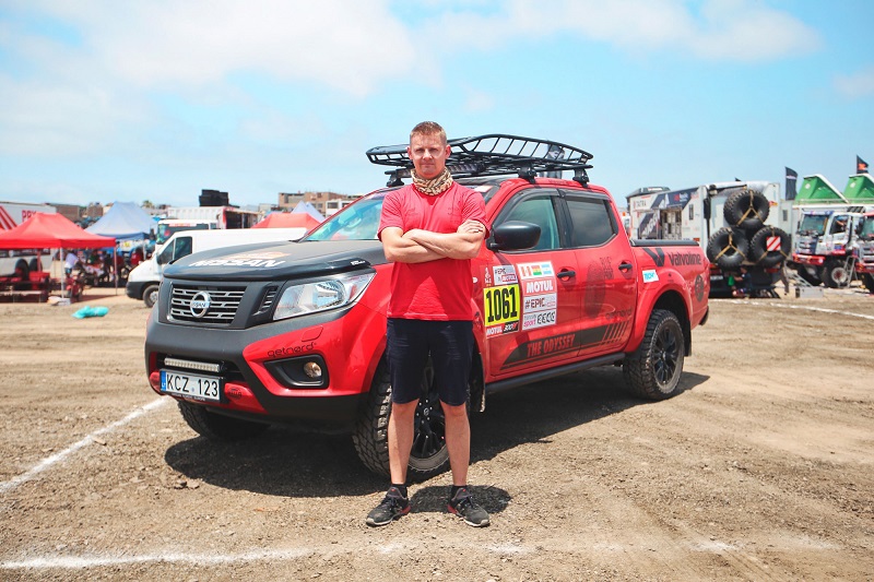 to-nissan-navara-sto-rali-ntakar-110693