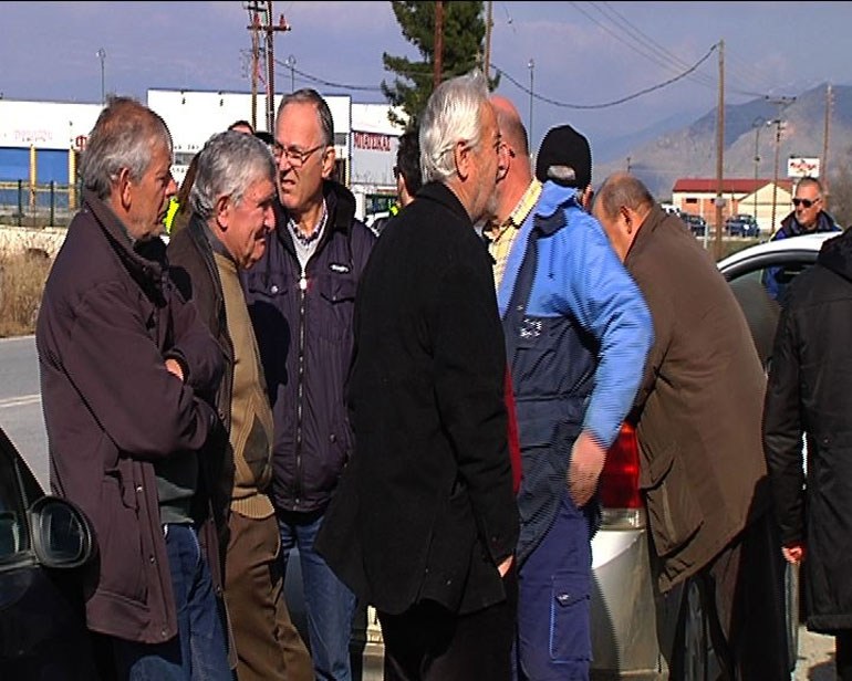 Τα πρώτα τρακτέρ παρατάχθηκαν στον Πλατύκαμπο Λάρισας