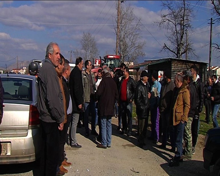 Τα πρώτα τρακτέρ παρατάχθηκαν στον Πλατύκαμπο Λάρισας