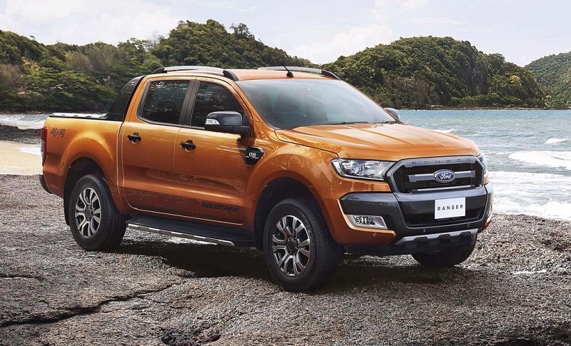Πρωτιά για τη Ford με ώθηση από τις πωλήσεις επαγγελματικών οχημάτων