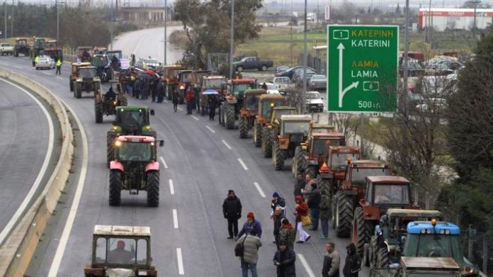 xairetizei apofasi agroton vgoun dromo Η ΠΟΣΕΥΓ χαιρετίζει την απόφαση των αγροτών να βγουν στο δρόμο