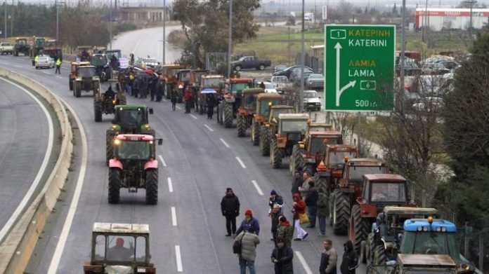 Η ΠΟΣΕΥΓ χαιρετίζει την απόφαση των αγροτών να βγουν στο δρόμο