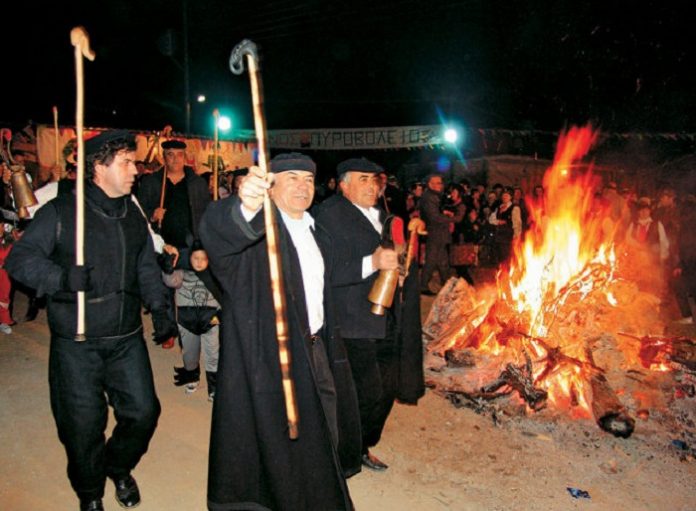 Το έθιμο των «φανών» στην Κοζάνη και οι «μπουμπούνες» της Καστοριάς