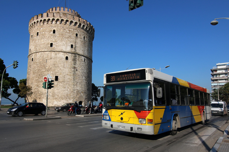 leoforeio-tou-oasth-sygkroustike-me-alogo-ston-chortiati-114280