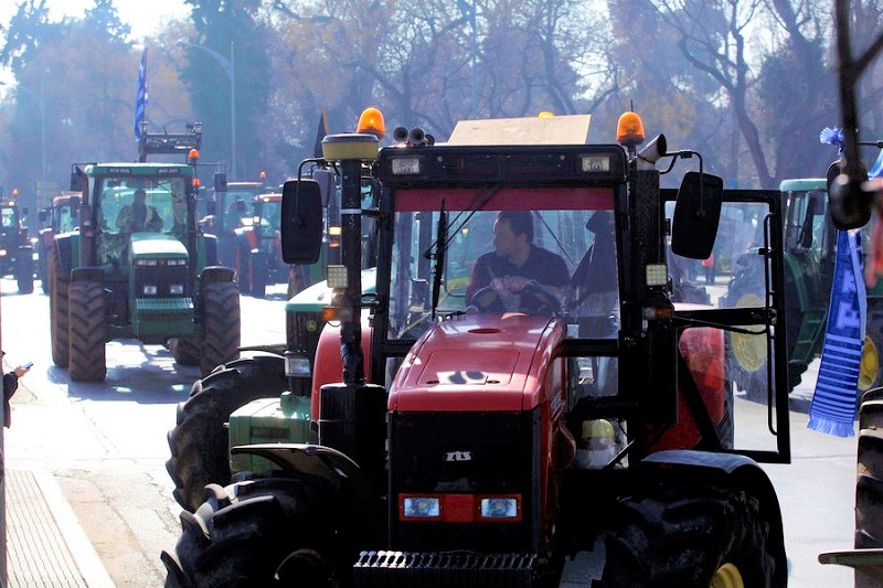 Τρακτέρ κατέκλυσαν το κέντρο της Θεσσαλονίκης (Βίντεο)